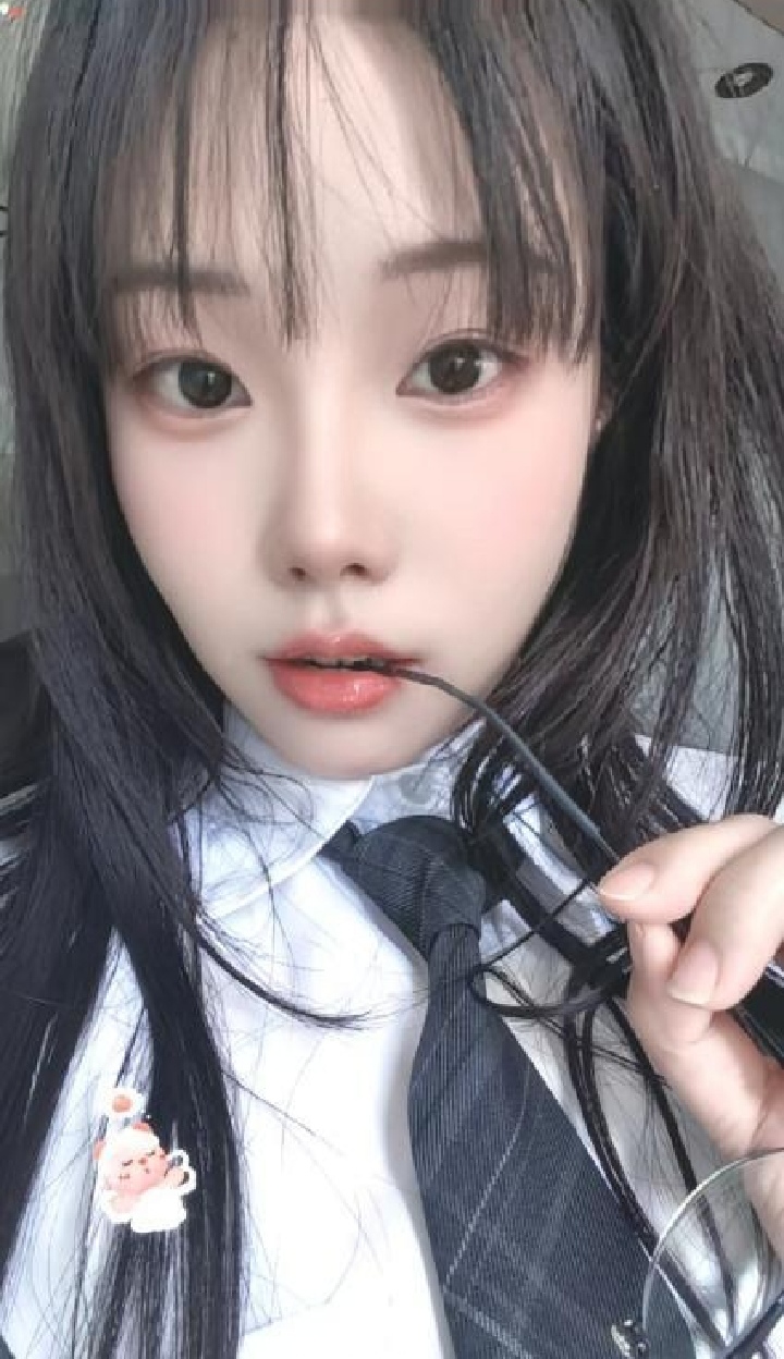 惠山眼镜制服辣妹琪琪