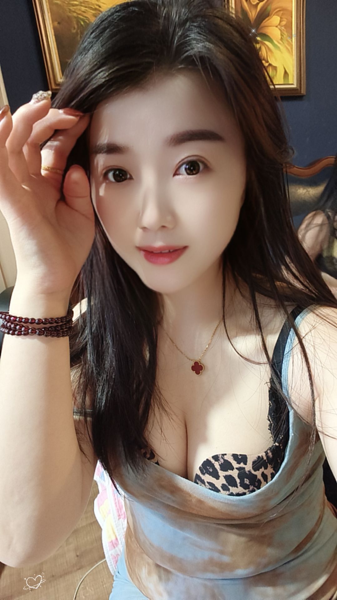 龙首原附近丽丽