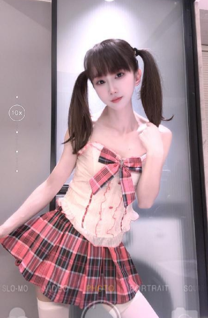 双马尾jk制服辣妹