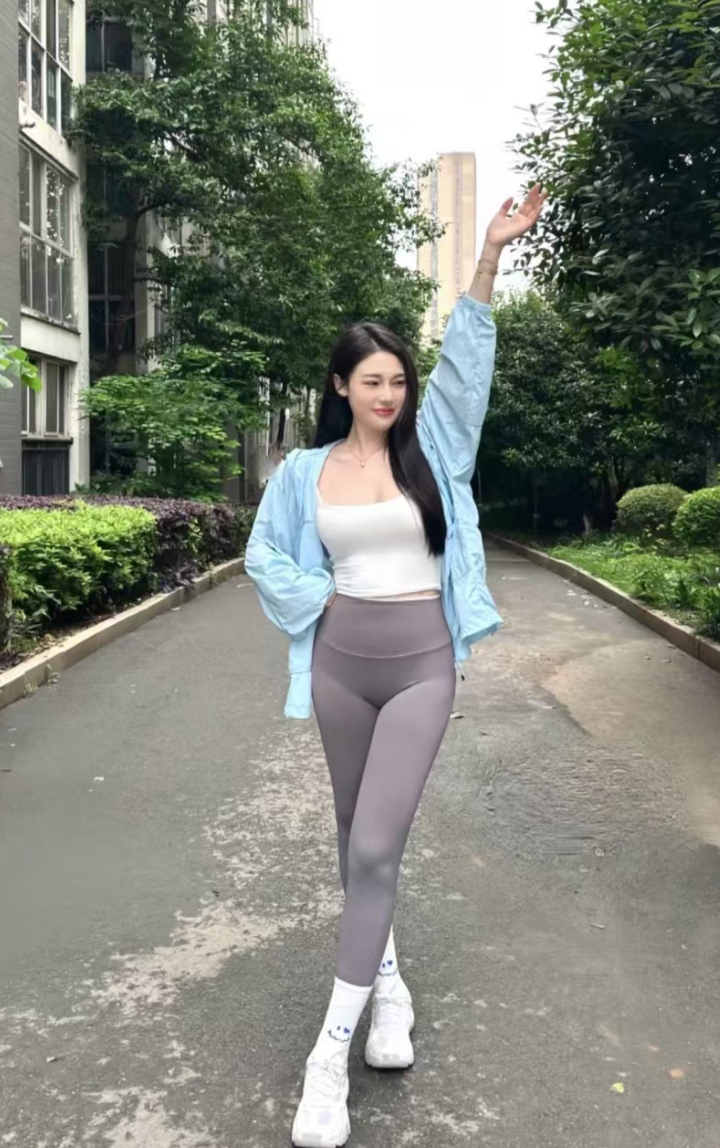 丰润瑜伽裤小妖精