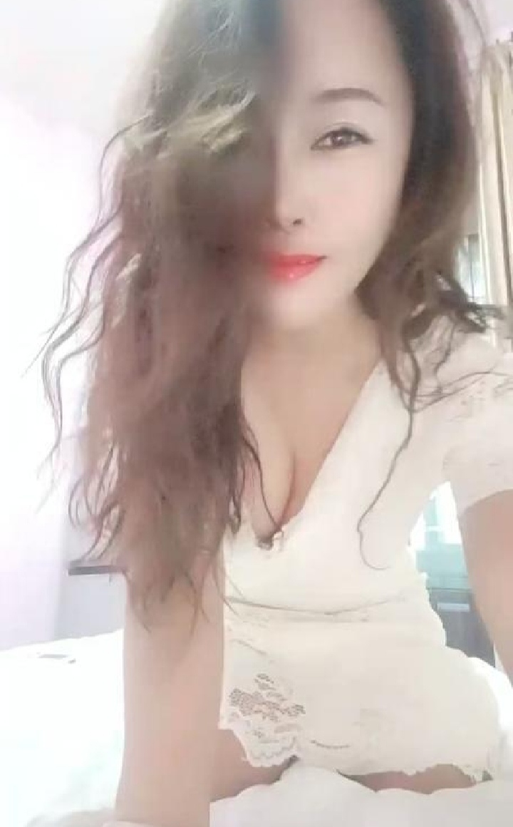 碑林情趣少妇柔情