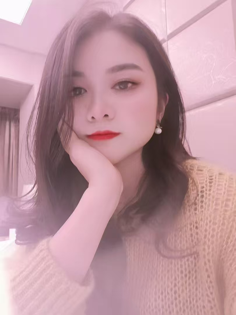 肤白性感肉弹姐姐