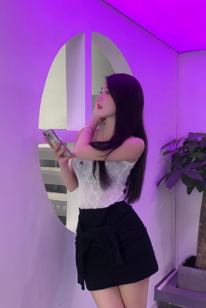 极品身材兼职瑜伽教练