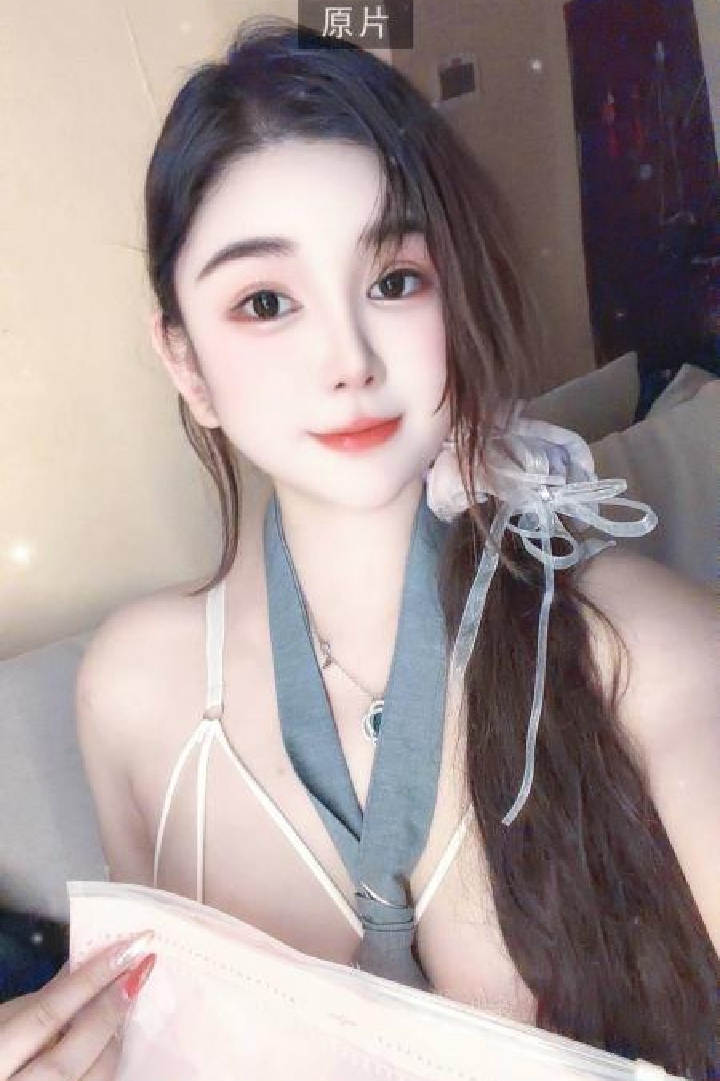 爆乳炮架子佩琪