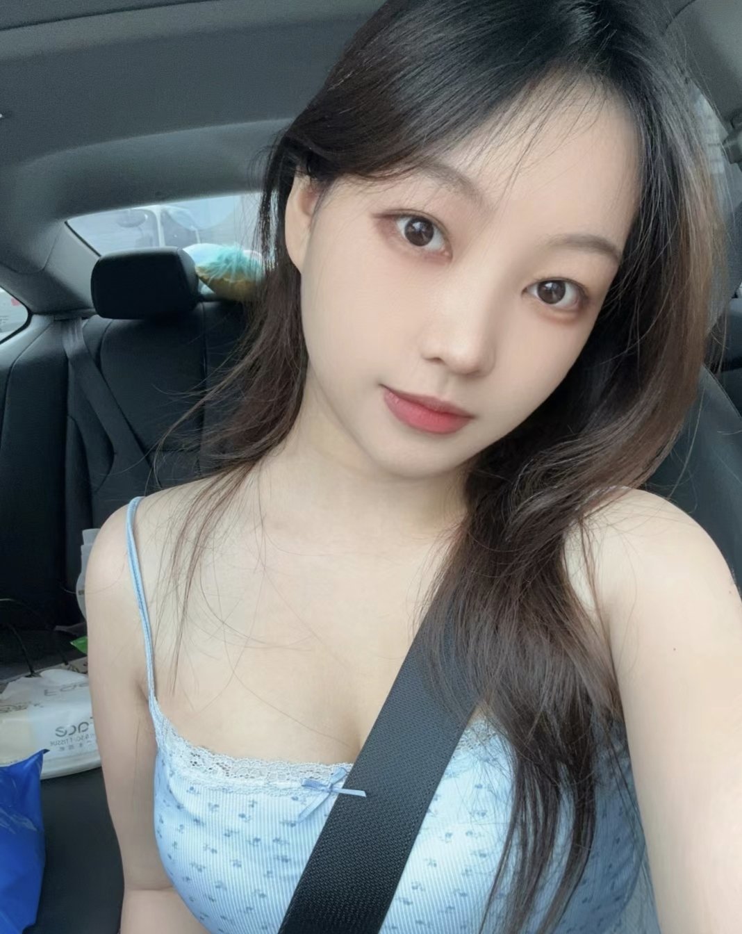 黑色蕾丝小姐姐，很配合