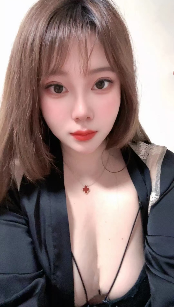 秦淮纯欲甜妹小幸运