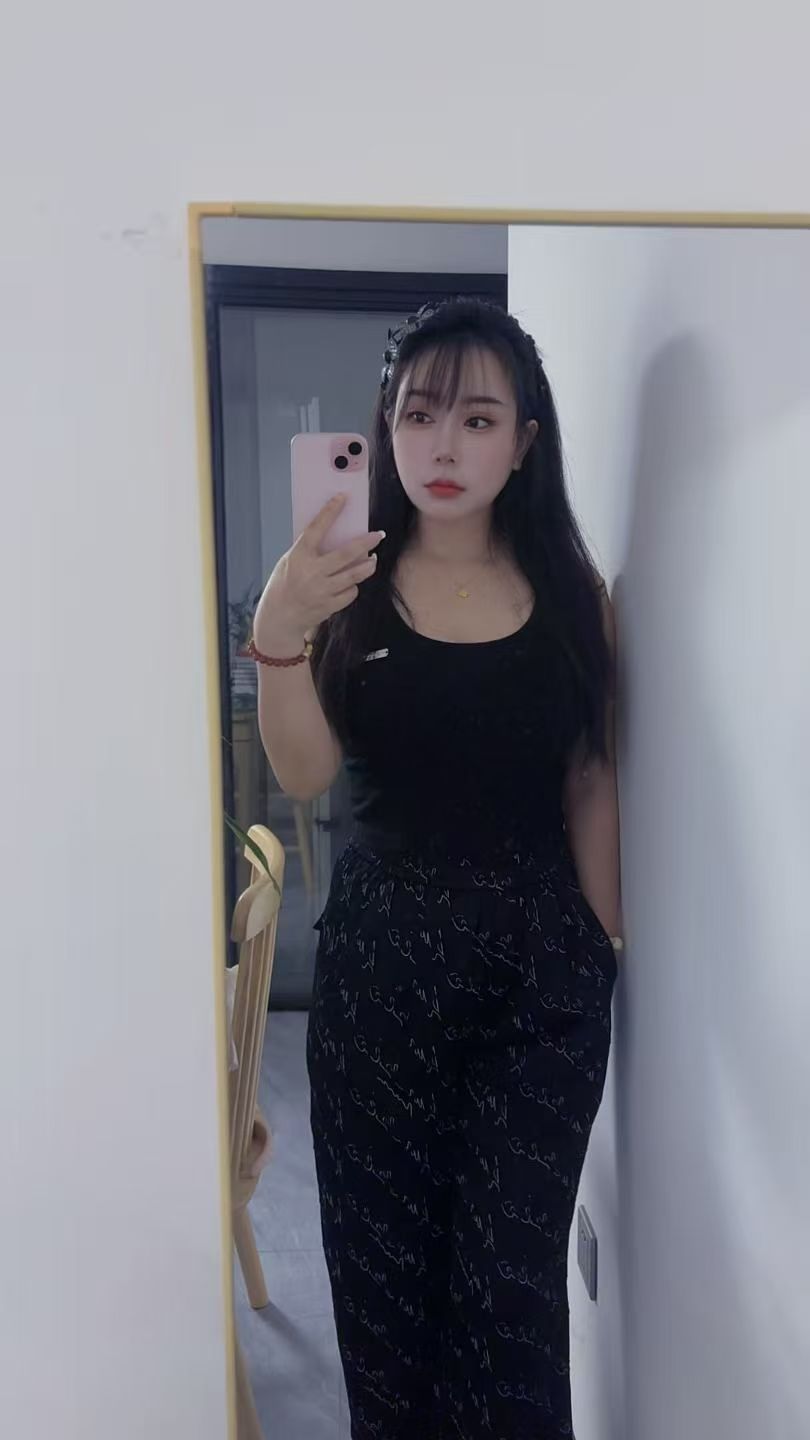 居家大波妹，能口能啪