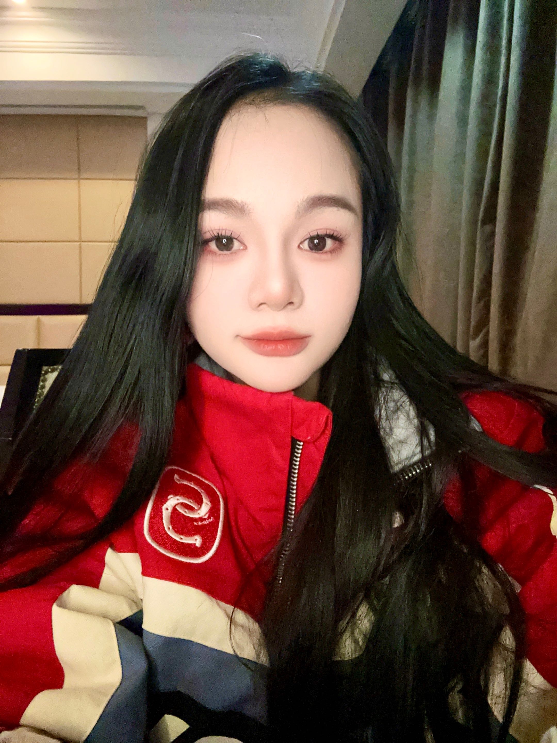 广东南方小姐姐，来新疆看雪