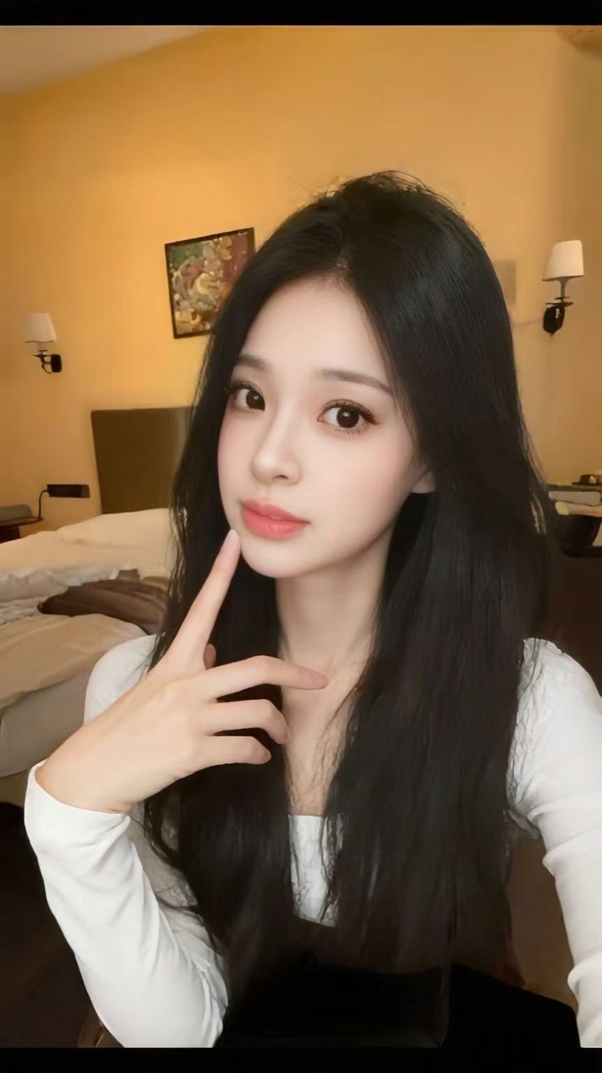 海珠02年雪儿 极品胸型 小御姐 皮肤白嫩弹性好