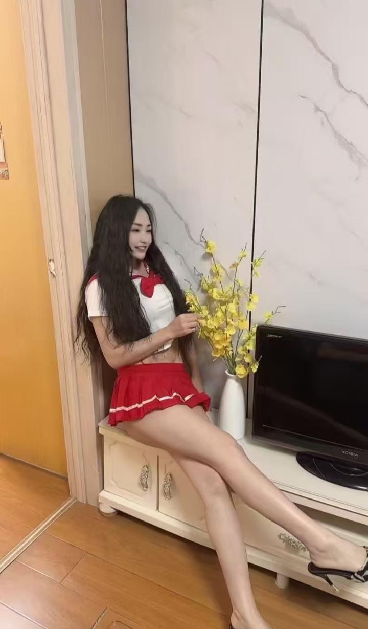 丰乳美臀辣妹甜甜