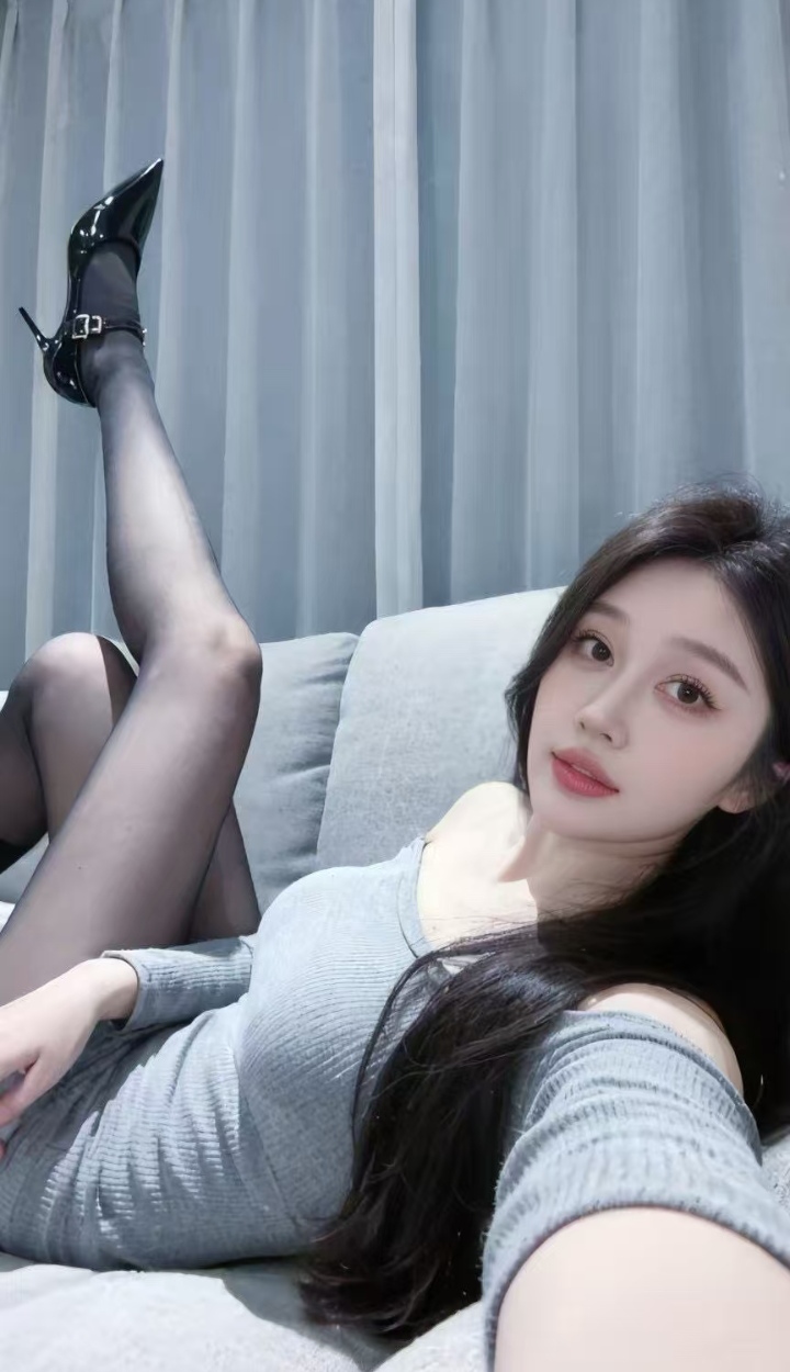 秦淮中项甜妹琪琪