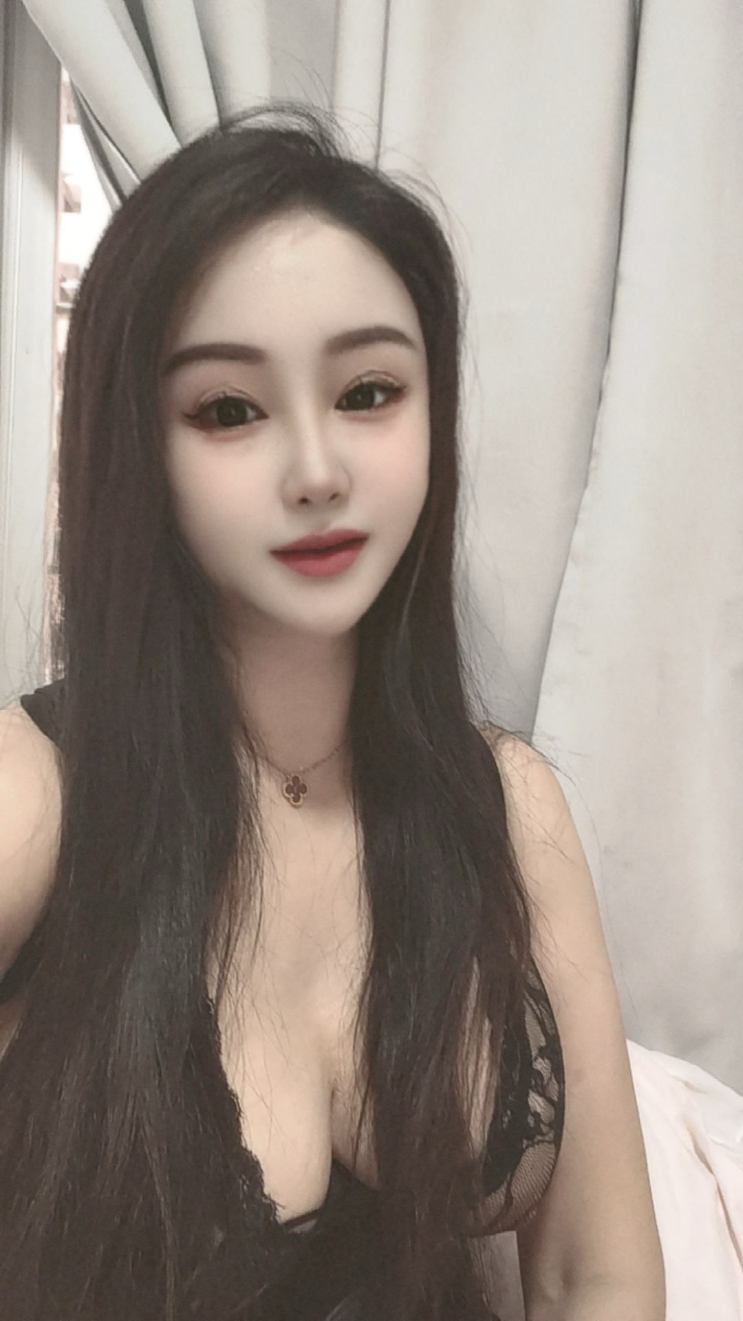 梅花园小雨 图片绝对属实美颜相机拍的 料真价实