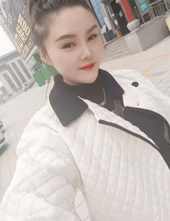 丰润美御姐招财包包