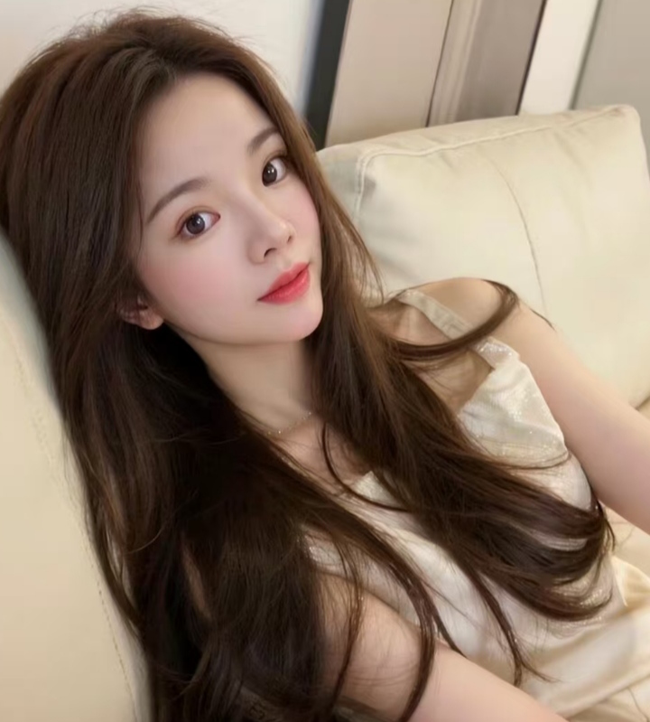 河北白嫩辣妹西西