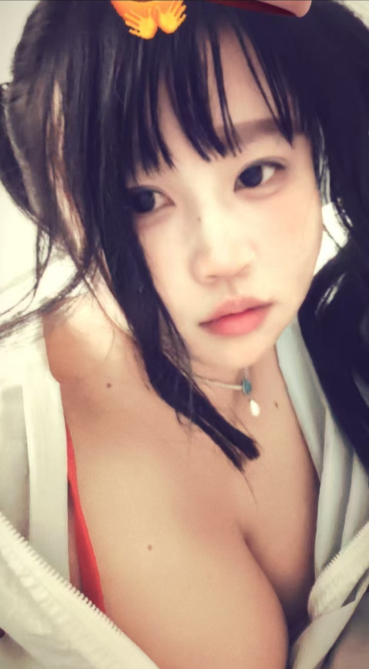 常府街豪乳少妇美美