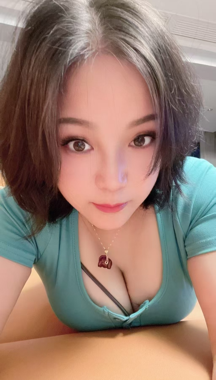 诱人短发辣妹琳琳