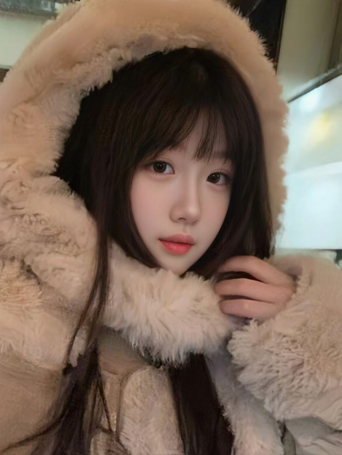 大学生欠网贷，出来做