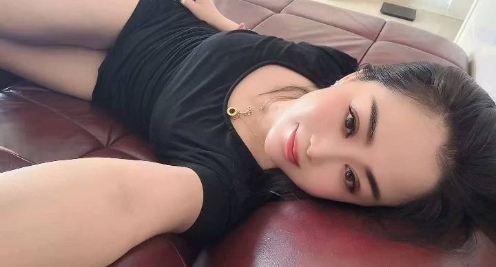 东胜丰满辣妹莹莹