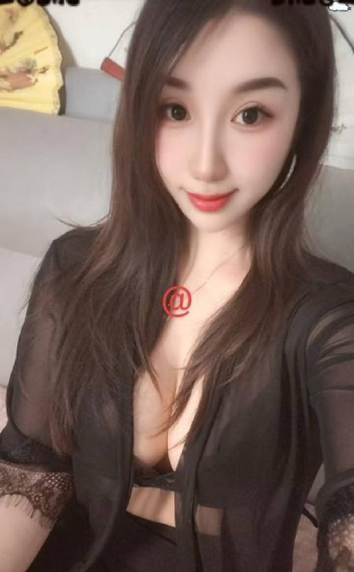 朝阳诱人大胸辣妹