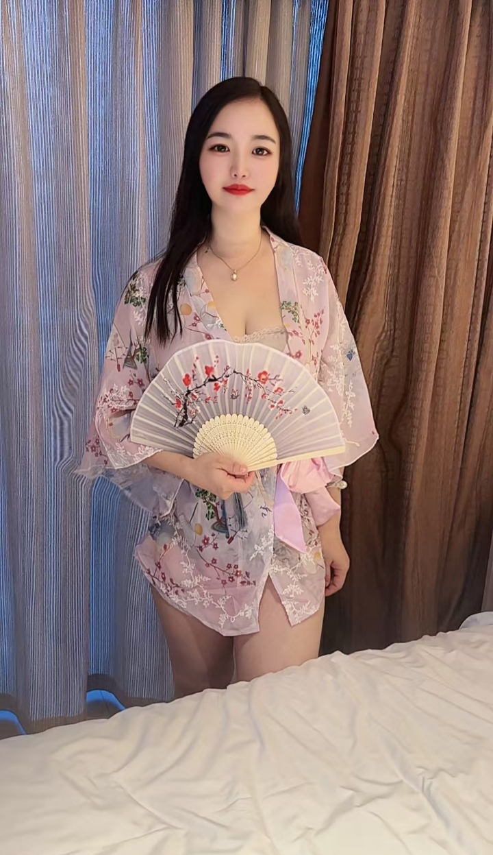 丰满情趣美御姐媛媛