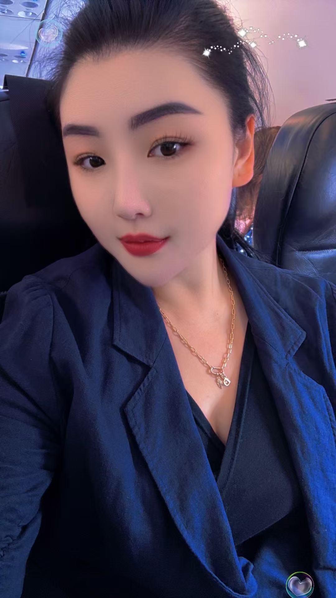 东河区微胖丰满少妇