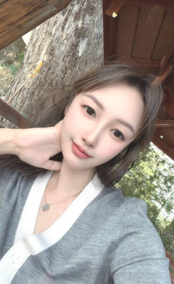 甜美服务系女友茶茶