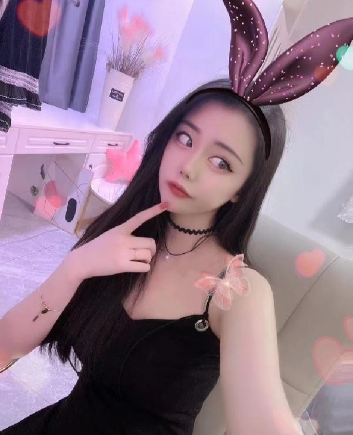 建邺纯欲颜值女友