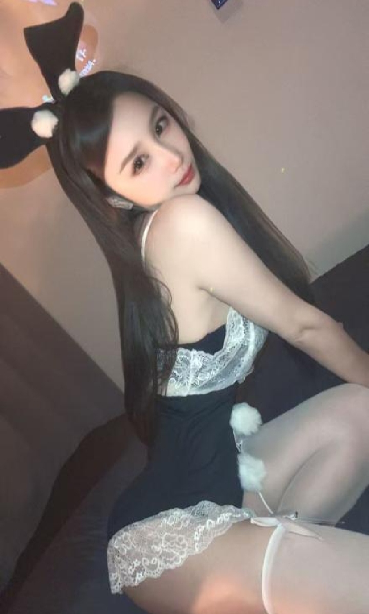 情趣美乳辣妹小雪