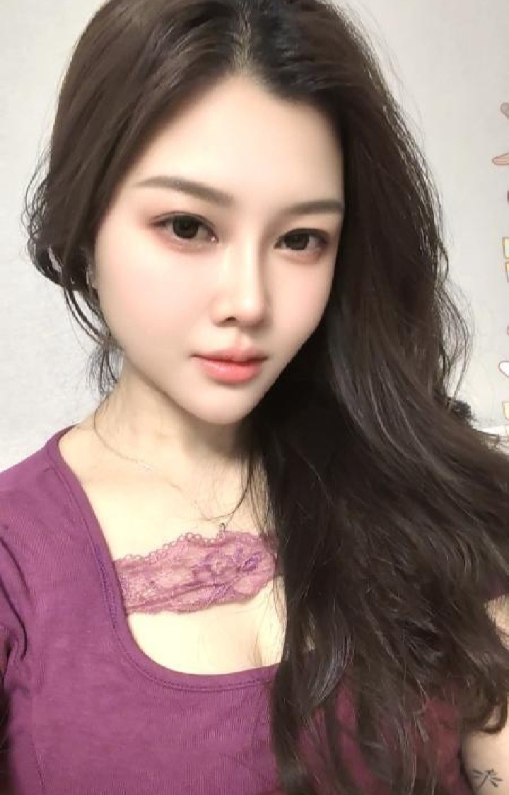 翘臀美乳人妻娜娜