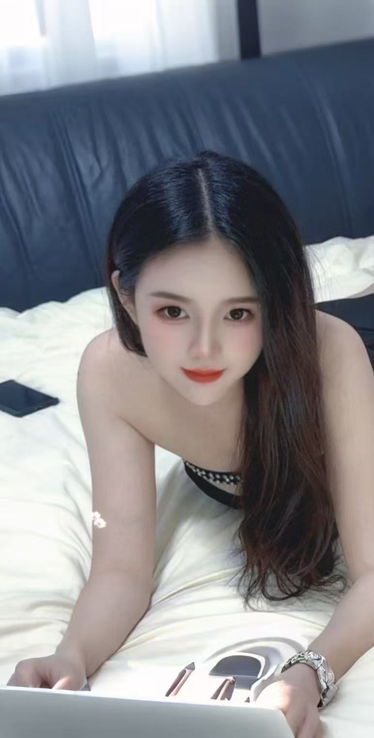 人见人爱，花见花开，车见车爆胎，白云梅花园柚子