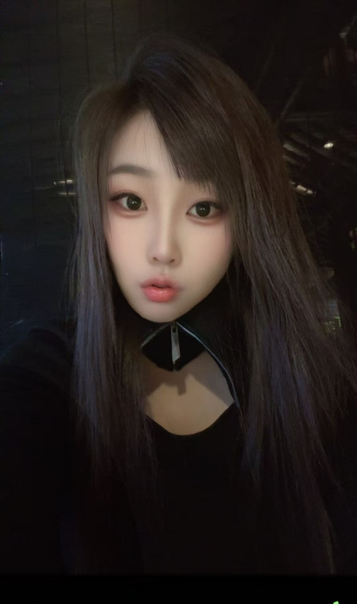 城关白嫩大胸妹甜甜