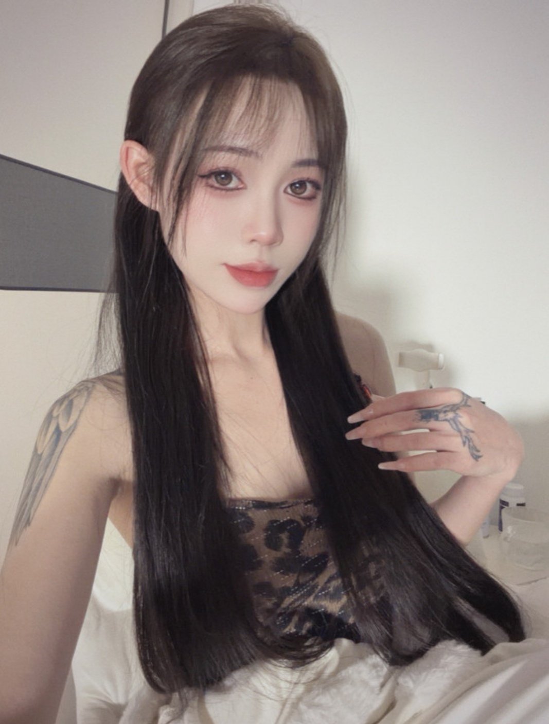 花都彤彤 妩媚诱惑 新年正常营业 期待光临