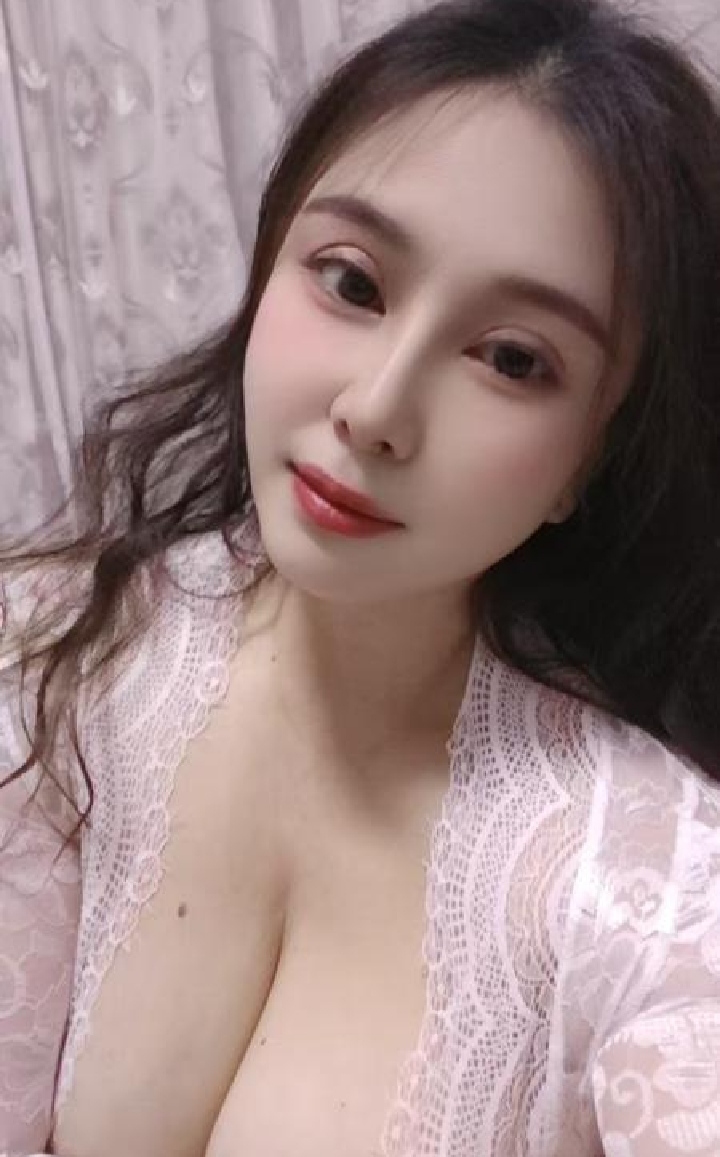 湖里e奶尤物莉莉