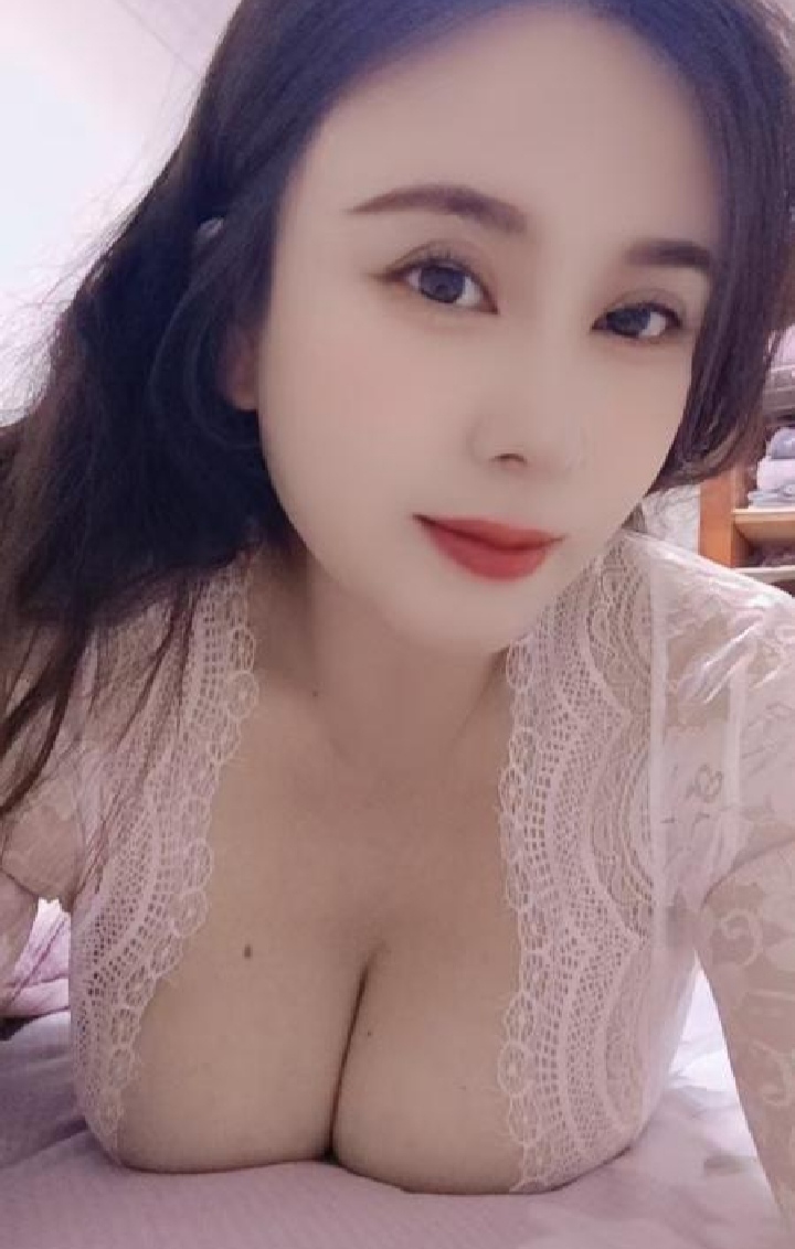 湖里e奶尤物莉莉