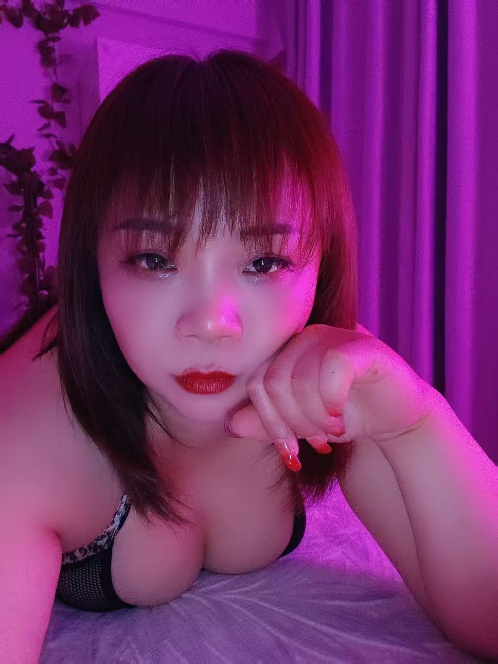 绝对超值的熟女少妇