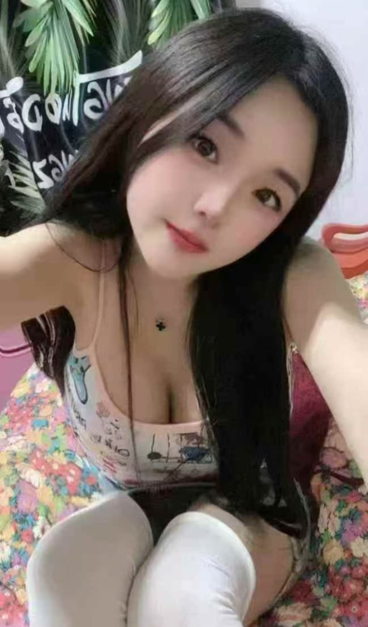 海珠快餐小姐姐宝儿