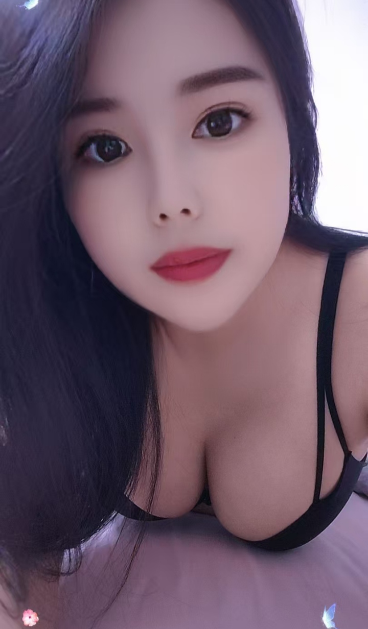 丰满情趣美少妇飞碟