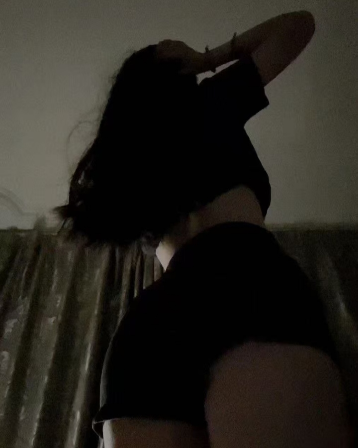 武进长腿辣妹依依