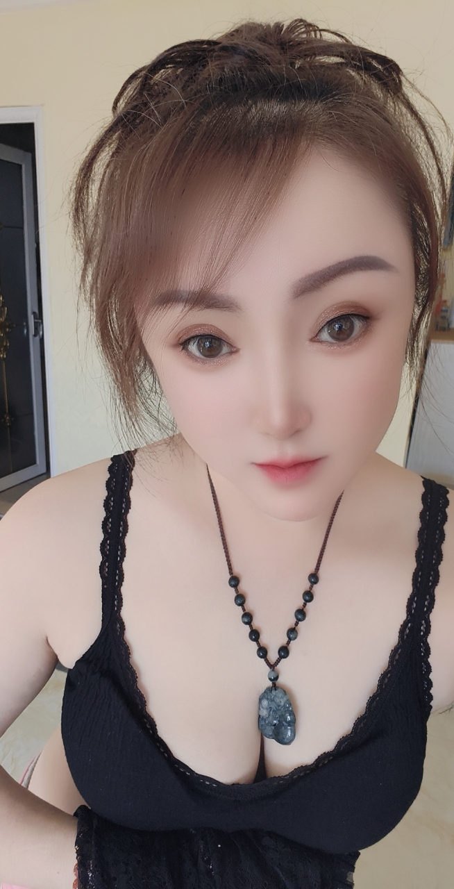 津南喷水美少妇