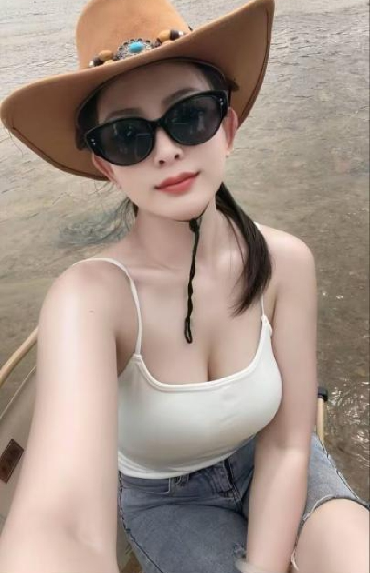 河西仙气巨乳御姐