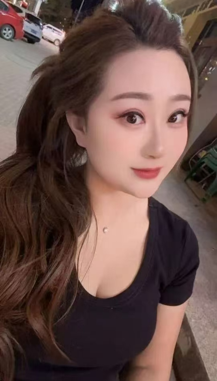 极品微胖小少妇饱饱