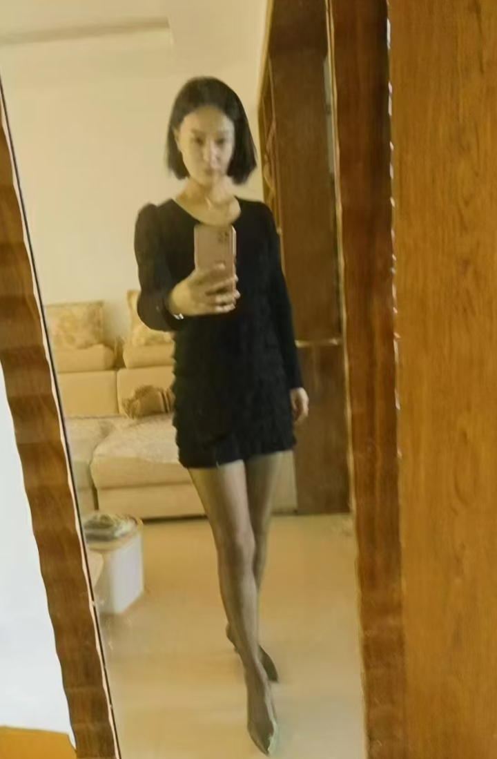 泉山高挑服务系少妇