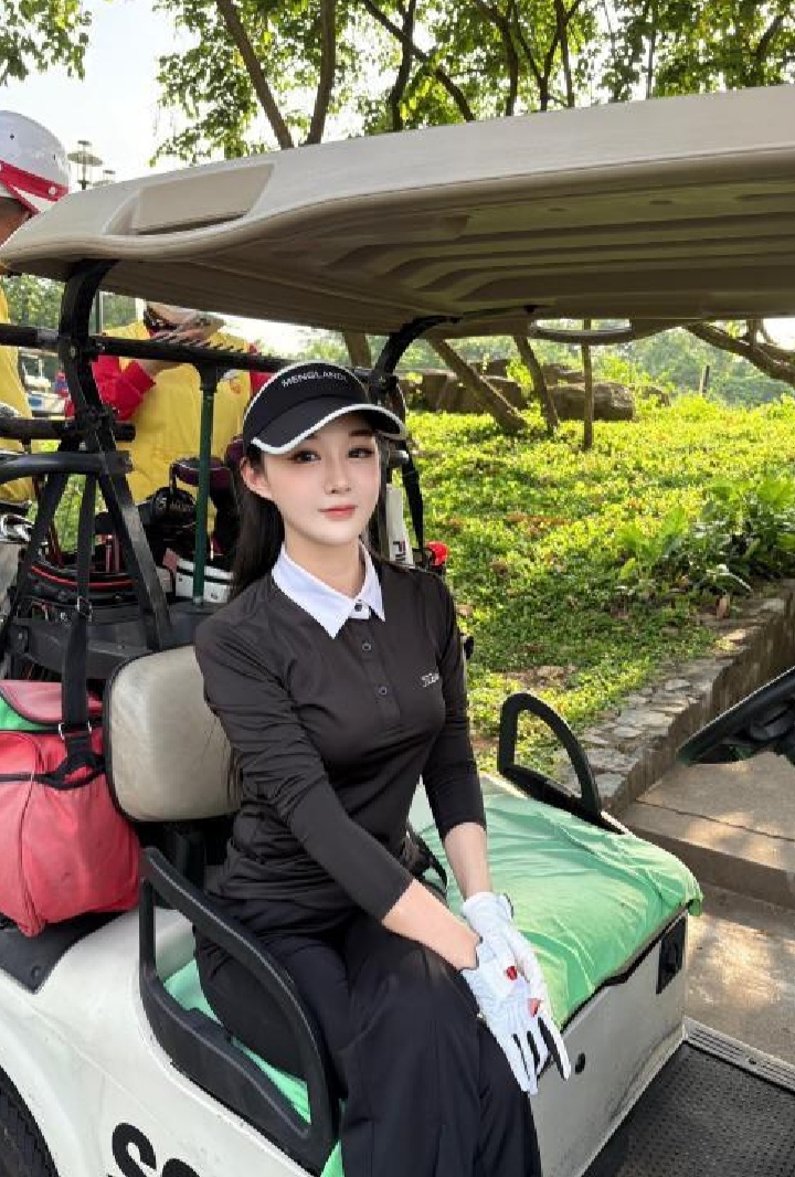 肤白貌美安娜小姐姐