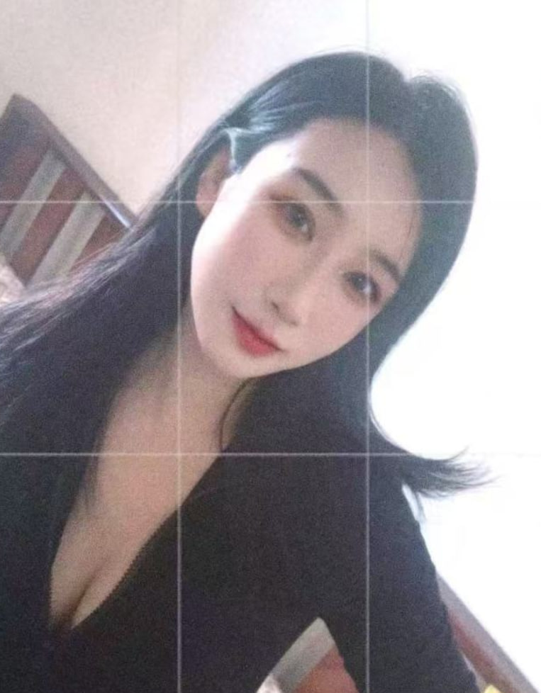 玩的很开的美女