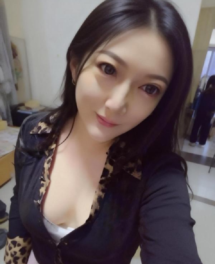 瑶海服务系小姐姐糖糖