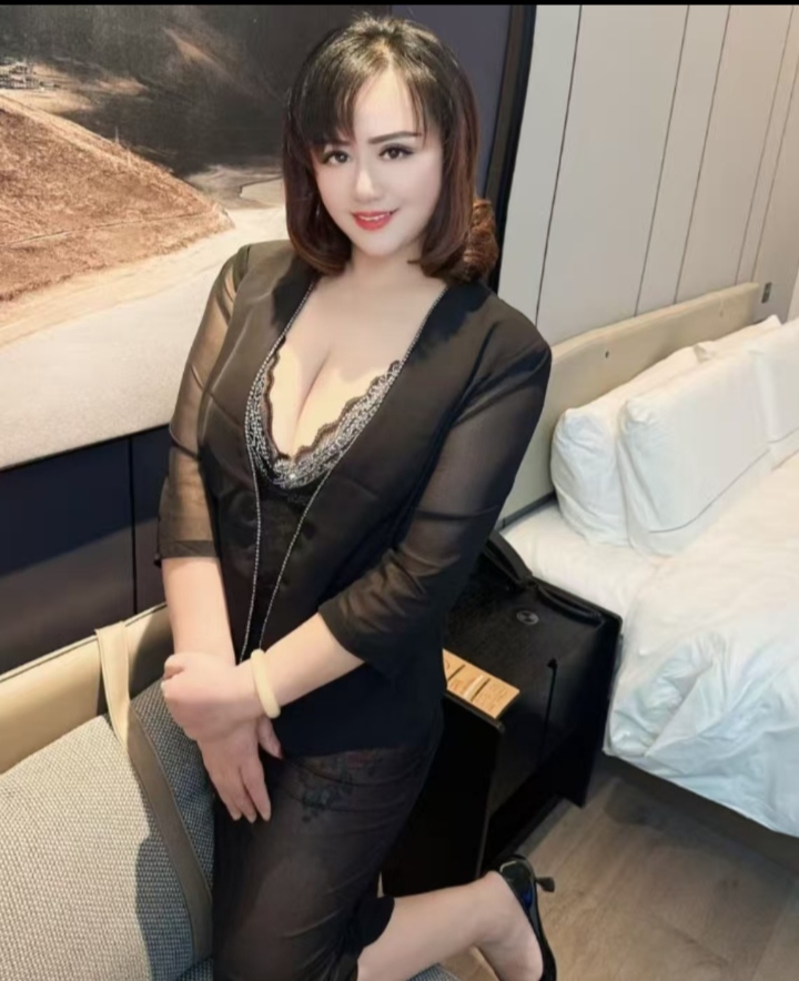 情趣丰满花花老师