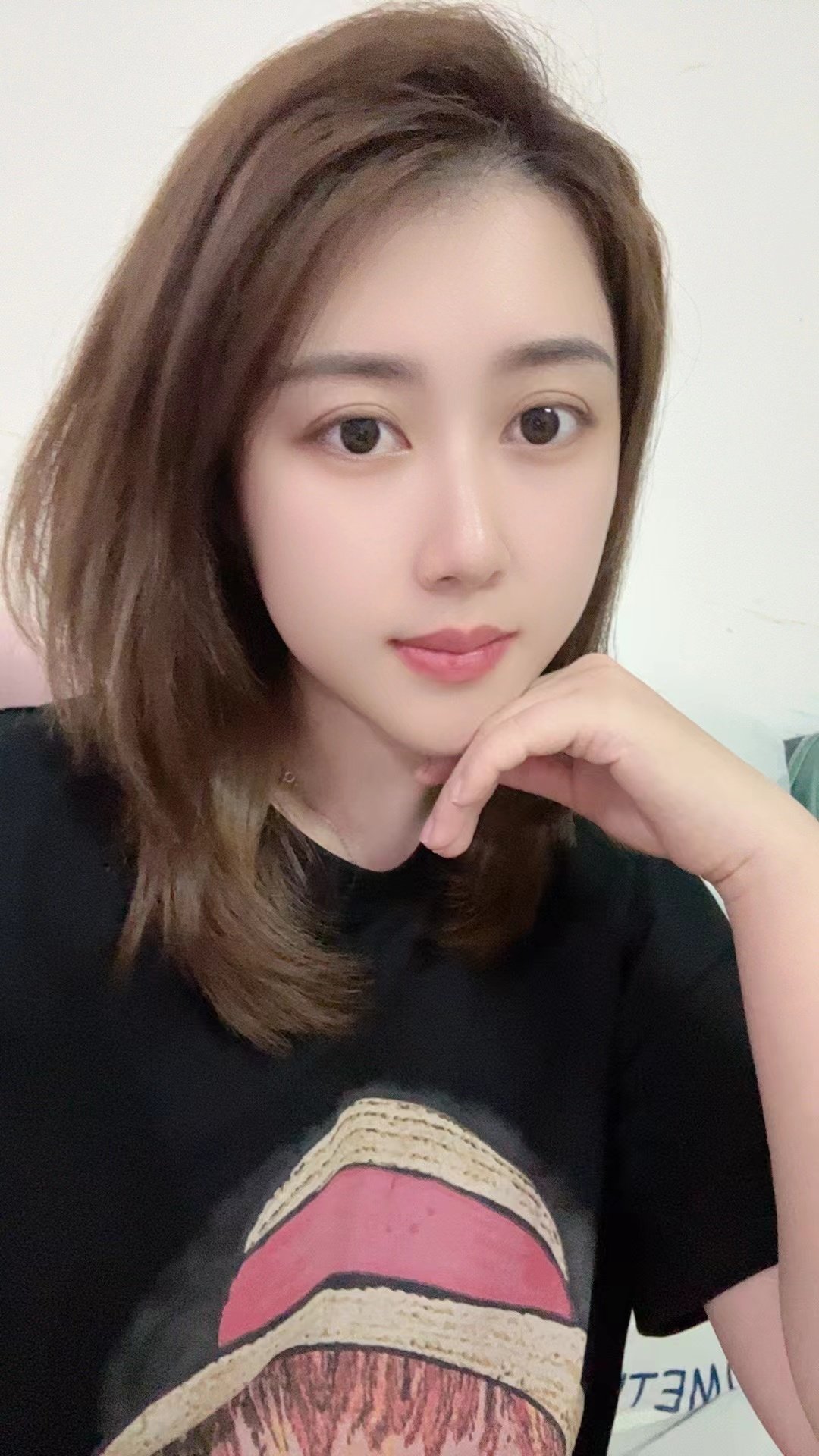 白云梅花园奶油 制服女郎 角色扮演 白嫩大胸