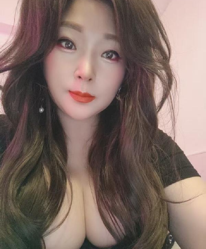 丰乳肥臀后花园老师