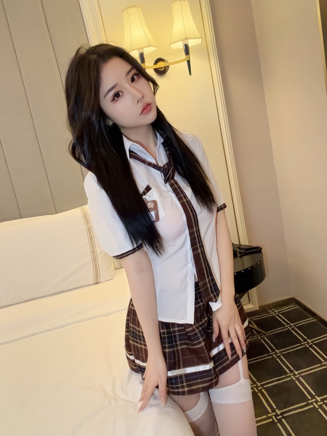 越秀提莫 来自长沙的甜妹 皮肤雪白嫩滑 女友feel