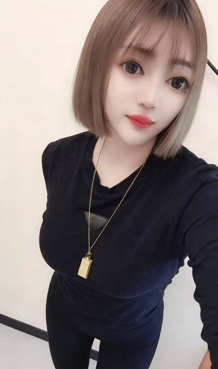 丰满情趣辣妹乐乐